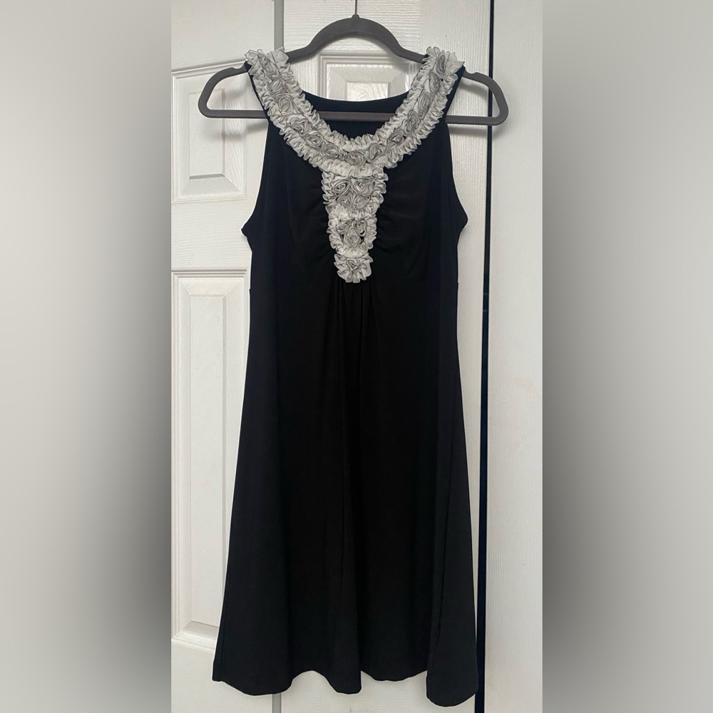 Black Dress with White Floral Detail 6P by Another Thyme
